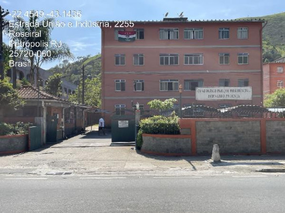 Apartamento com 2 Quartos à Venda, 52 m² em Correas - Petropolis
