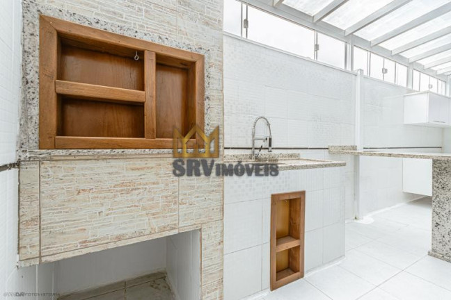Imagem Sobrado com 2 Quartos à Venda, 213 m² em Boa Vista - Curitiba