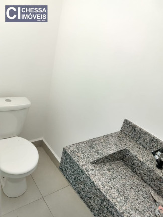 Imagem Sobrado com 2 Quartos à Venda ou Locação, 200 m² em Espinheiros - Itajaí
