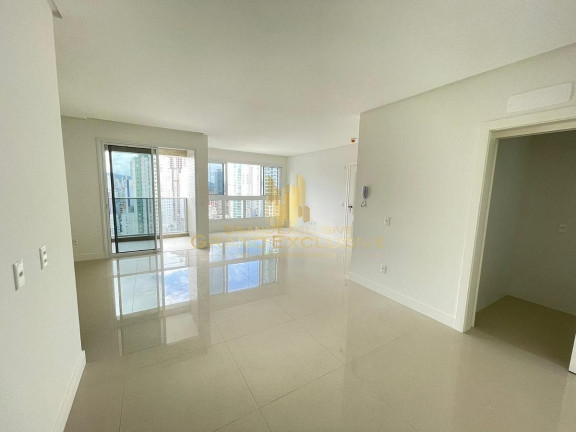 Imagem Apartamento com 3 Quartos à Venda, 121 m² em Centro - Balneário Camboriú Imagem Apartamento com 3 Quartos à Venda, 121 m² em Centro - Balneário Camboriú