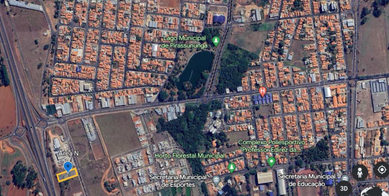 Terreno à Venda, 2.350 m² em Centro - Pirassununga