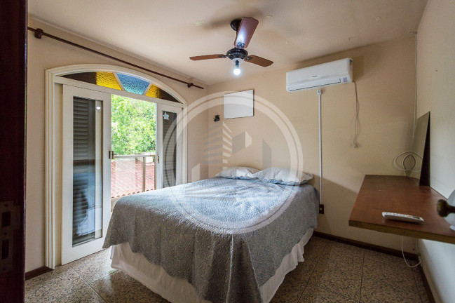 Imagem Casa com 3 Quartos à Venda, 160 m² em Morrinhos - Bombinhas