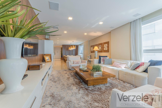 Imagem Apartamento com 4 Quartos à Venda, 325 m² em Centro - Balneário Camboriú Imagem Apartamento com 4 Quartos à Venda, 325 m² em Centro - Balneário Camboriú