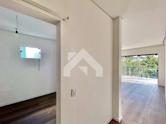 Imagem Casa de Condomínio com 4 Quartos à Venda, 400 m² em Golf Gardens - Carapicuíba Imagem Casa de Condomínio com 4 Quartos à Venda, 400 m² em Golf Gardens - Carapicuíba