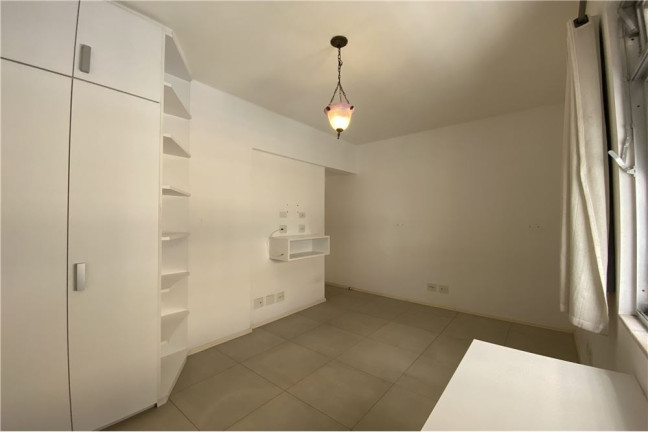 Imagem Apartamento com 3 Quartos à Venda, 107 m² em Copacabana - Rio De Janeiro Imagem Apartamento com 3 Quartos à Venda, 107 m² em Copacabana - Rio De Janeiro
