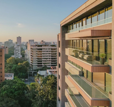 Imagem Imóvel com 3 Quartos à Venda, em Rio Branco - Porto Alegre Imagem Imóvel com 3 Quartos à Venda, em Rio Branco - Porto Alegre