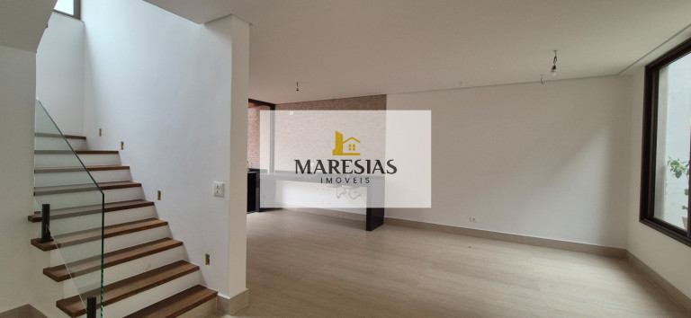 Imagem Casa com 4 Quartos à Venda, 260 m² em Juquehy - São Sebastião Imagem Casa com 4 Quartos à Venda, 260 m² em Juquehy - São Sebastião