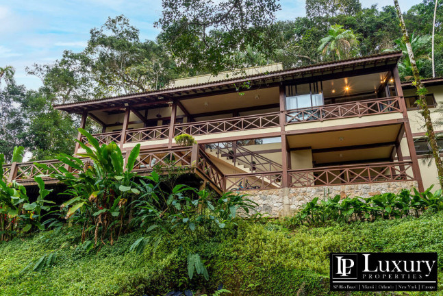 Casa de Condomínio com 7 Quartos à Venda,  em Iporanga - Guarujá