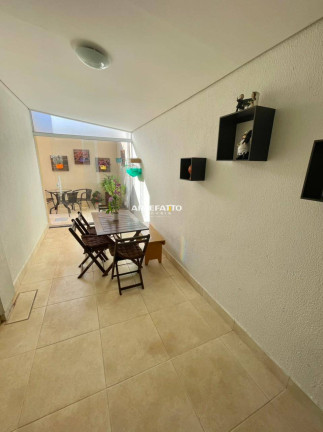 Imagem Apartamento com 3 Quartos à Venda, 148 m²