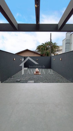 Imagem Casa com 3 Quartos à Venda, 142 m² em Bom Retiro - Joinville Imagem Casa com 3 Quartos à Venda, 142 m² em Bom Retiro - Joinville