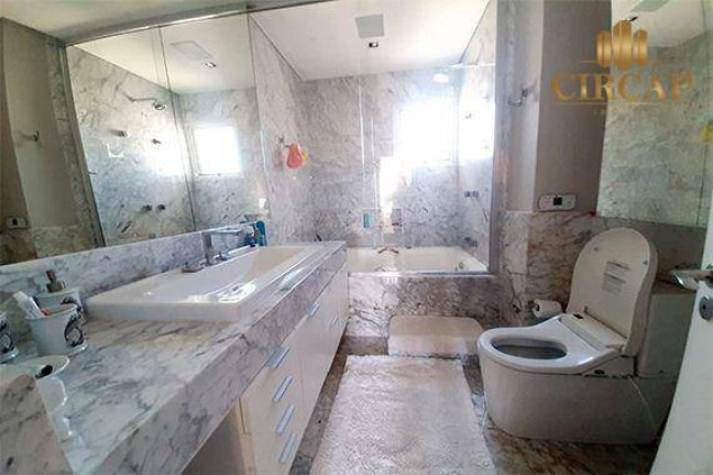 Imagem Cobertura com 3 Quartos à Venda ou Locação, 244 m² em Itaim - São Paulo