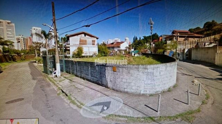 Terreno à Venda, 682 m² em Cidade Jardim - São Paulo