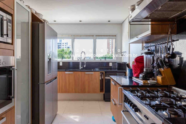Imagem Apartamento com 3 Quartos à Venda, 211 m² em Vila Andrade - São Paulo Imagem Apartamento com 3 Quartos à Venda, 211 m² em Vila Andrade - São Paulo