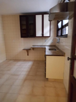 Imagem Casa com 3 Quartos à Venda, 220 m² em Piratininga - Niterói Imagem Casa com 3 Quartos à Venda, 220 m² em Piratininga - Niterói