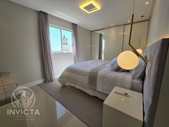 Imagem Apartamento com 3 Quartos à Venda, 136 m² em Centro - Balneário Camboriú Imagem Apartamento com 3 Quartos à Venda, 136 m² em Centro - Balneário Camboriú