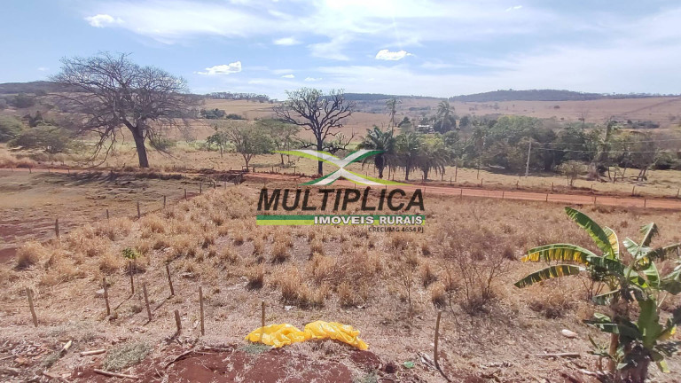 Imagem Chácara à Venda, 2 m² em Centro - Uberlândia Imagem Chácara à Venda, 2 m² em Centro - Uberlândia