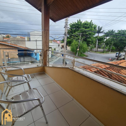 Imagem Casa com 1 Quarto à Venda, 240 m² em Jardim Maria Augusta - Taubaté Imagem Casa com 1 Quarto à Venda, 240 m² em Jardim Maria Augusta - Taubaté