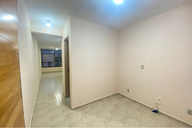 Sala Comercial para Alugar, 32 m² em Vila Isabel - Rio De Janeiro