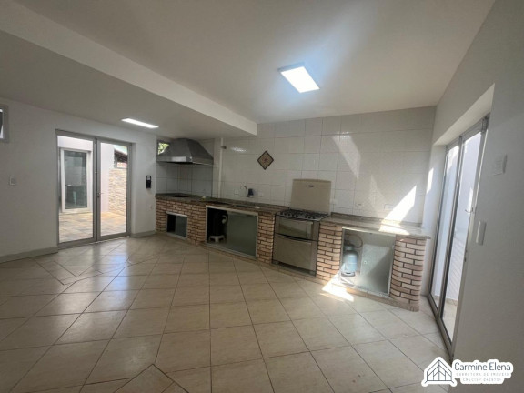 Imagem Sobrado com 5 Quartos para Alugar, 15 m² em Itaguá - Ubatuba Imagem Sobrado com 5 Quartos para Alugar, 15 m² em Itaguá - Ubatuba