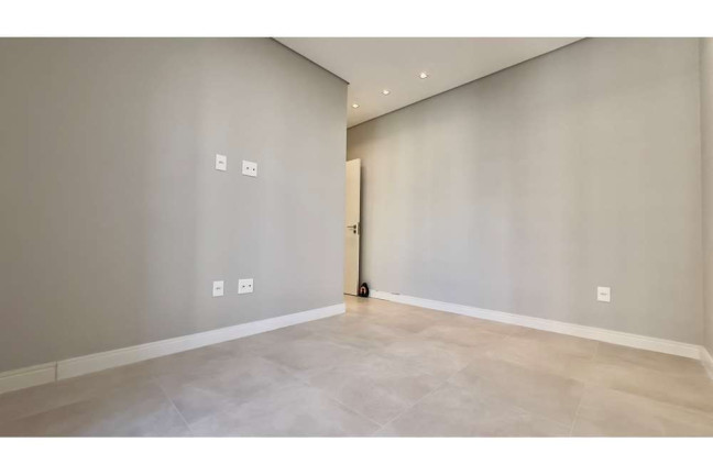 Imagem Imóvel com 4 Quartos à Venda, 138 m² em Centro - Balneário Camboriú Imagem Imóvel com 4 Quartos à Venda, 138 m² em Centro - Balneário Camboriú