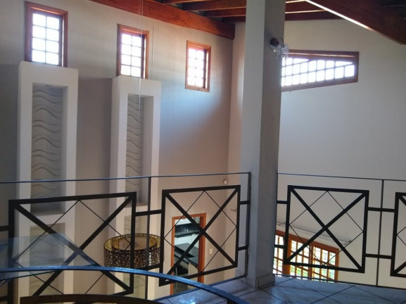 Imagem Casa com 5 Quartos à Venda, 200 m² em Nova Jacarezinho - Jacarezinho
