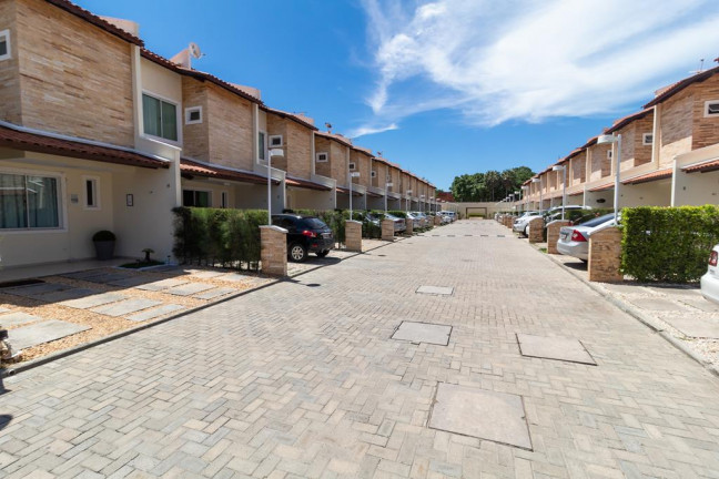 Imagem Casa com 3 Quartos à Venda, 102 m² em Lagoa Redonda - Fortaleza