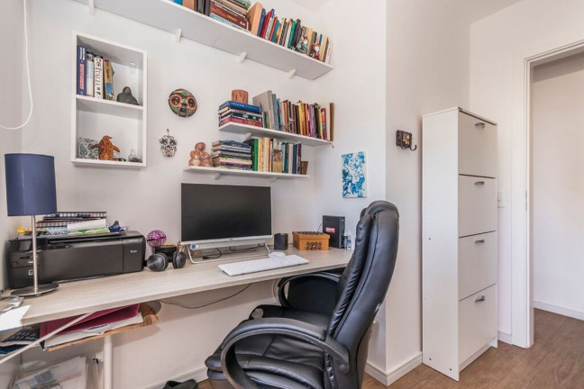 Imagem Imóvel com 3 Quartos à Venda, 76 m² em Jardim Carvalho - Porto Alegre Imagem Imóvel com 3 Quartos à Venda, 76 m² em Jardim Carvalho - Porto Alegre