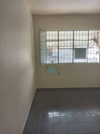 Imagem Sobrado com 2 Quartos para Alugar, 75 m² em Campo Grande - Rio De Janeiro