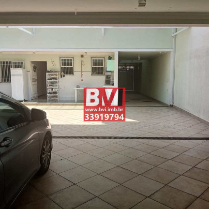 Imagem Casa com 4 Quartos à Venda, 450 m² em Vila Da Penha - Rio De Janeiro