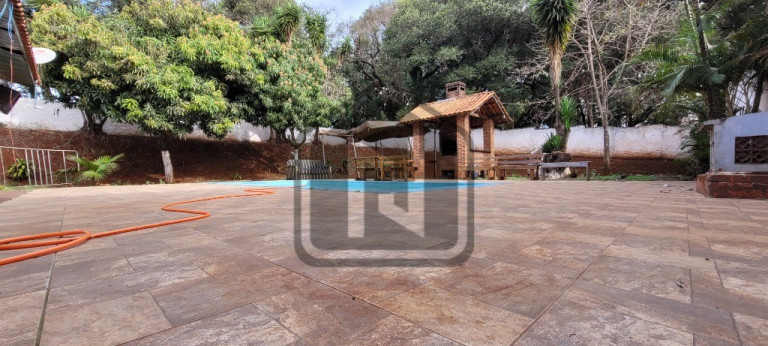 Imagem Imóvel com 26 Quartos à Venda, 1.005 m² em Maria Luiza - Cascavel