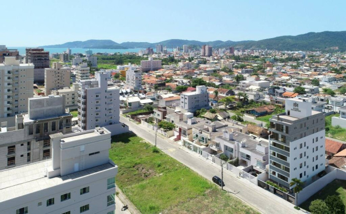 Imagem Apartamento com 2 Quartos à Venda, 72 m² em Perequê - Porto Belo