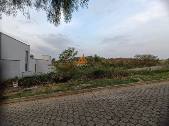 Imóvel à Venda, 940 m² em Marino Ceolin - Barbacena
