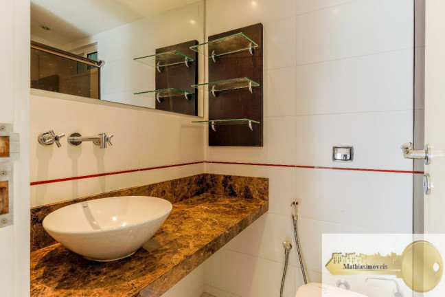 Imagem Apartamento com 2 Quartos à Venda, 95 m² em Copacabana - Rio De Janeiro