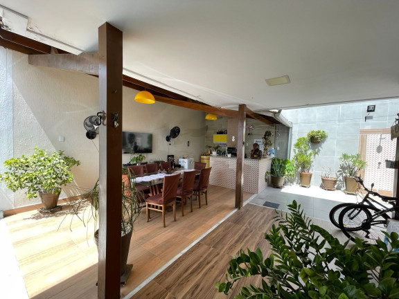 Imagem Casa com 5 Quartos à Venda, em Pitangueiras - Lauro De Freitas Imagem Casa com 5 Quartos à Venda, em Pitangueiras - Lauro De Freitas