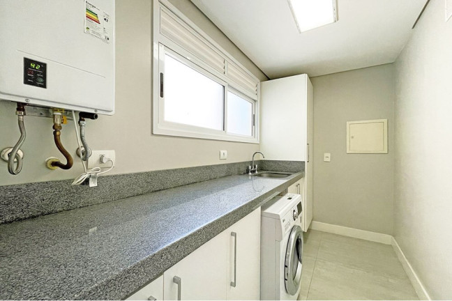 Imagem Apartamento com 3 Quartos à Venda, 163 m² em Jardim Do Salso - Porto Alegre Imagem Apartamento com 3 Quartos à Venda, 163 m² em Jardim Do Salso - Porto Alegre