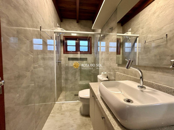 Imagem Casa com 3 Quartos à Venda, 180 m² em Centro - Bombinhas