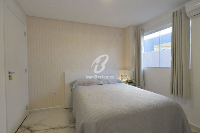 Imagem Apartamento com 3 Quartos para Temporada, em Mariscal - Bombinhas Imagem Apartamento com 3 Quartos para Temporada, em Mariscal - Bombinhas