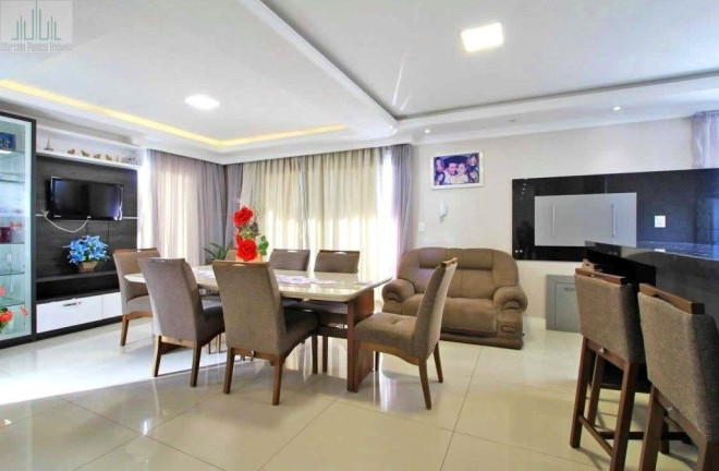 Imagem Casa com 4 Quartos à Venda, 400 m² em Santo Antão - Bento Gonçalves Imagem Casa com 4 Quartos à Venda, 400 m² em Santo Antão - Bento Gonçalves
