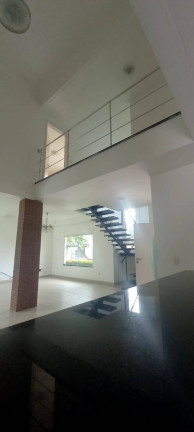 Imagem Casa com 3 Quartos para Alugar,  em Ponta Negra - Manaus