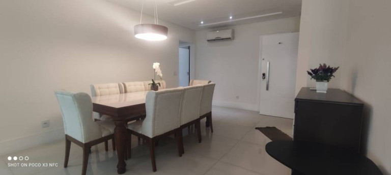Imagem Apartamento com 3 Quartos para Alugar, 136 m² em Centro - Balneário Camboriú Imagem Apartamento com 3 Quartos para Alugar, 136 m² em Centro - Balneário Camboriú