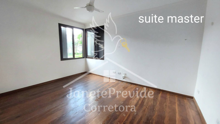 Casa de Condomínio com 4 Quartos à Venda, 330 m² em Alphaville - Santana De Parnaíba