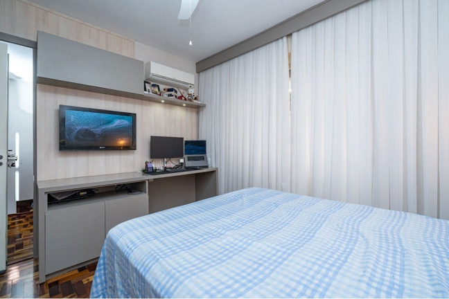 Imagem Apartamento com 2 Quartos à Venda, 58 m² em Vila Ipiranga - Porto Alegre