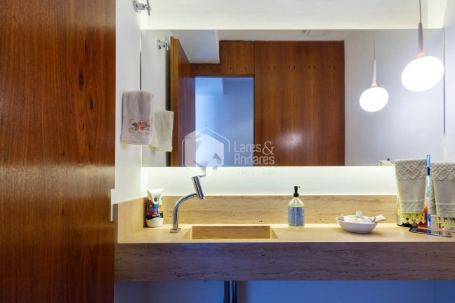 Imagem Imóvel com 3 Quartos à Venda, 389 m² em Moema - São Paulo Imagem Imóvel com 3 Quartos à Venda, 389 m² em Moema - São Paulo