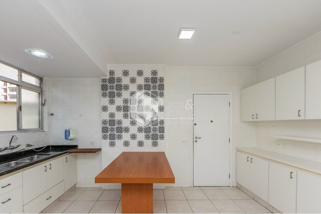 Imagem Apartamento com 2 Quartos à Venda, 138 m² em Pinheiros - São Paulo Imagem Apartamento com 2 Quartos à Venda, 138 m² em Pinheiros - São Paulo