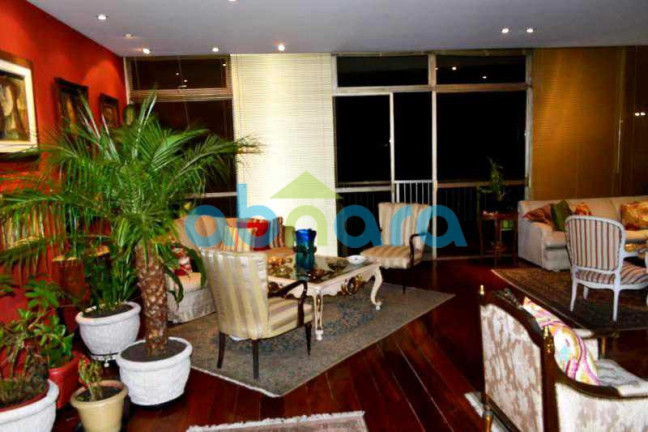 Imagem Apartamento com 4 Quartos à Venda, 350 m² em Copacabana - Rio De Janeiro Imagem Apartamento com 4 Quartos à Venda, 350 m² em Copacabana - Rio De Janeiro