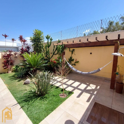 Imagem Casa com 4 Quartos à Venda, 215 m² em Centro - Santa Isabel