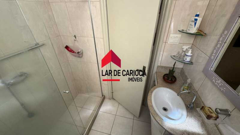 Imagem Apartamento com 2 Quartos à Venda, 72 m² em Copacabana - Rio De Janeiro