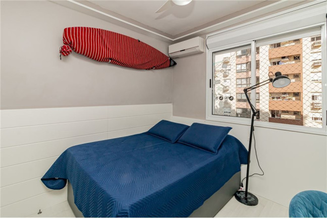 Imagem Imóvel com 3 Quartos à Venda,  em Vila Ipiranga - Porto Alegre