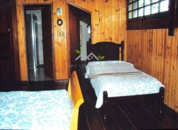 Imagem Casa com 5 Quartos à Venda, 360 m² em Vila Capivari - Campos Do Jordão