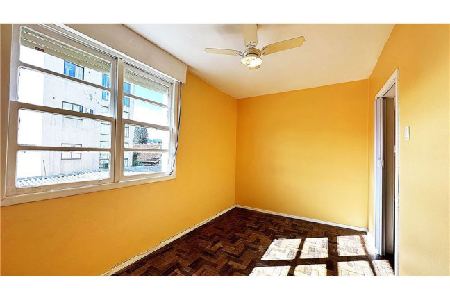 Imagem Imóvel com 2 Quartos à Venda,  em Teresópolis - Porto Alegre